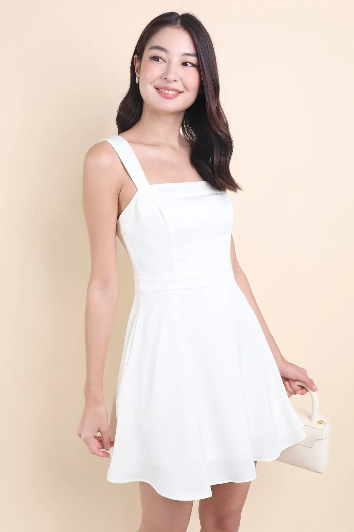 CESI BOW DETAIL MINI DRESS IN CREAM WHITE