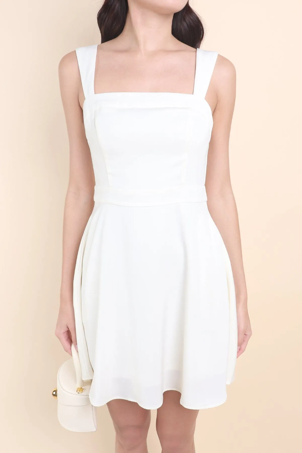 CESI BOW DETAIL MINI DRESS IN CREAM WHITE