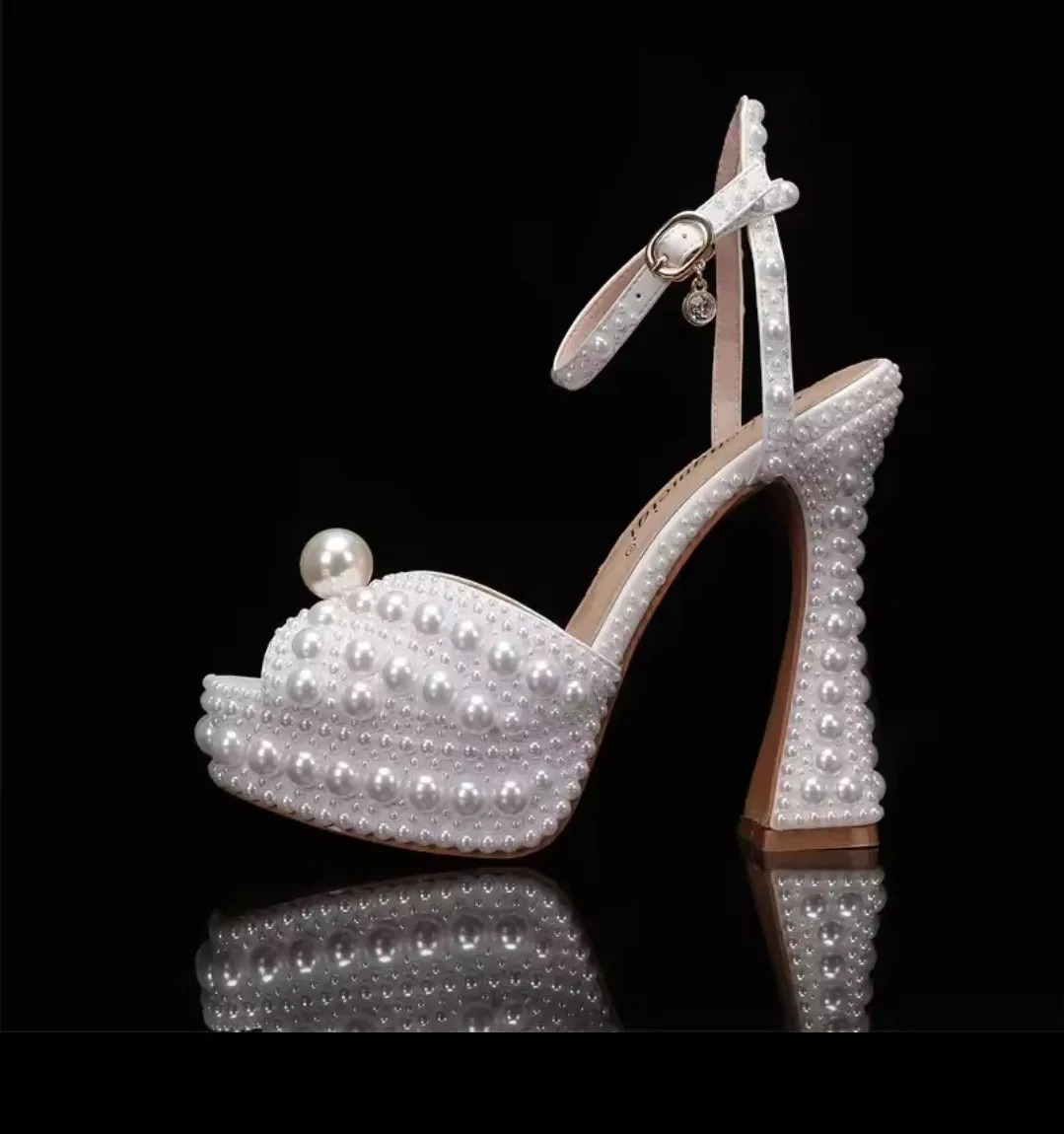 Ellegant bridal wedding shoes with Luxury Pearls