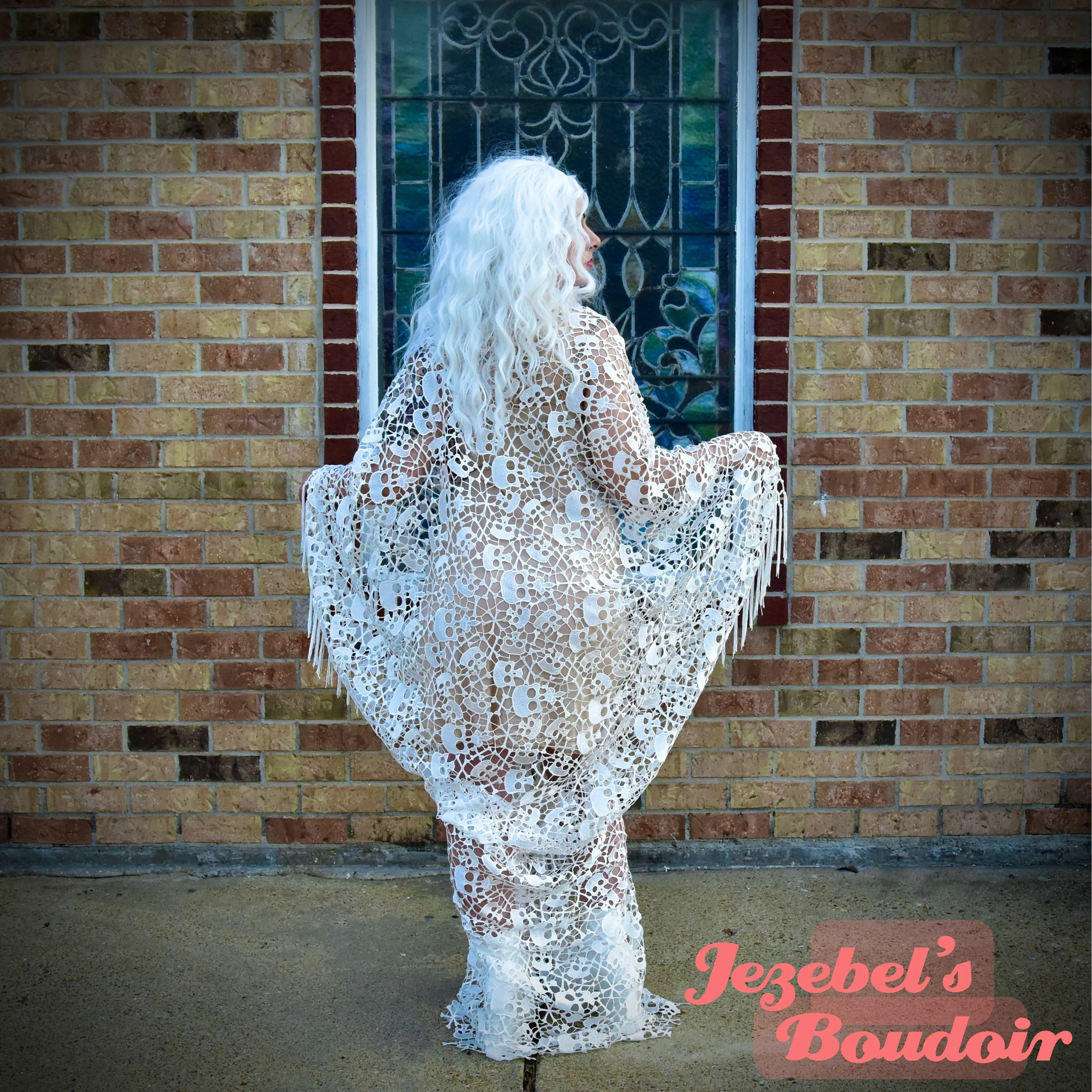 Gothic White Lace Skull Fringe Robe, Ghost Halloween Costume Duster, Bride of Frankenstein Bat Wing Dressing Gown, Cocoon Poiret Kimono, Dia de los Muertos, Ethereal Wedding Drag Queen Theater Flowing Voodoo Priestess Jezebel's Boudoir