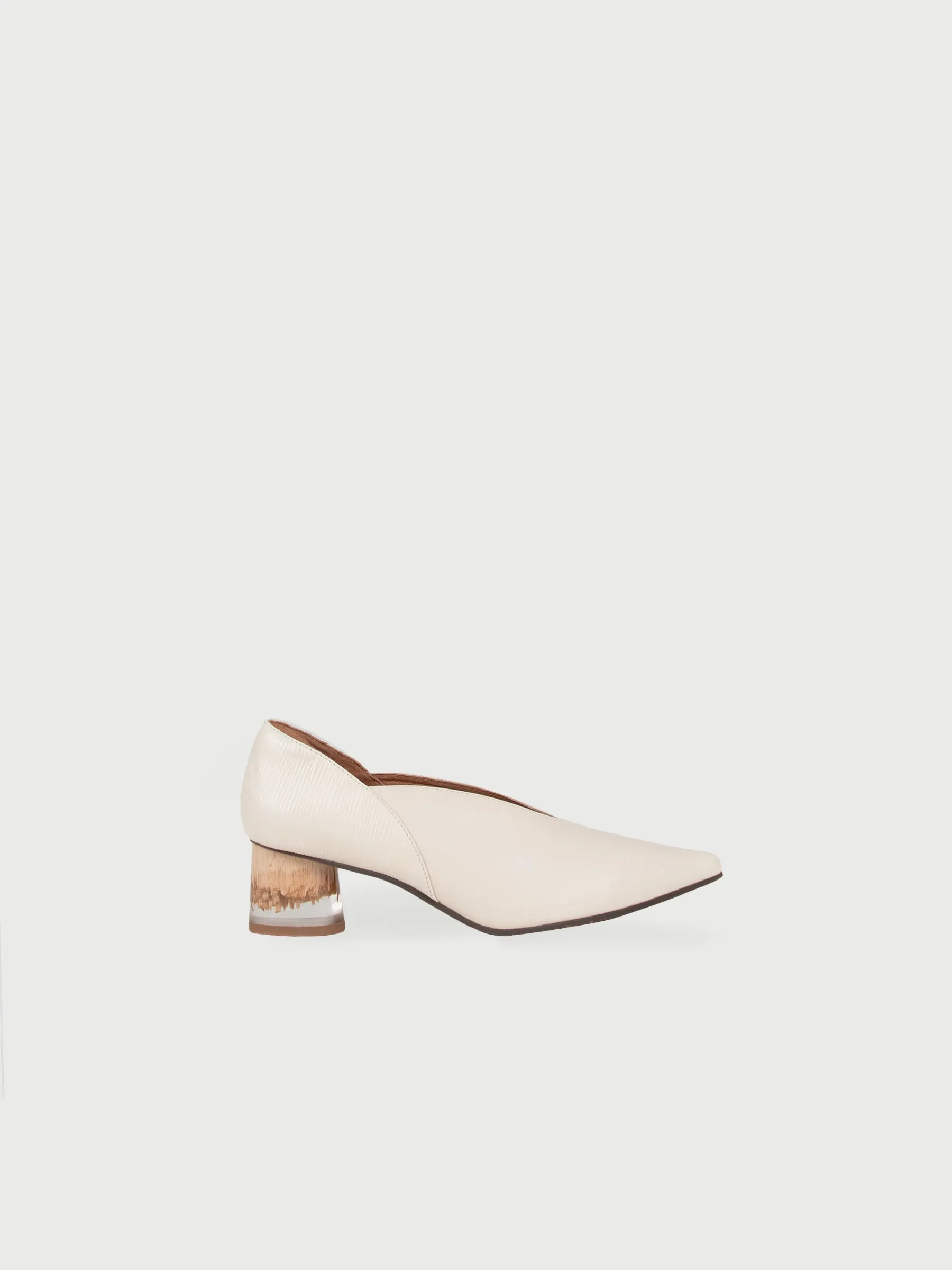 Ground-Heel V-Neck Pumps